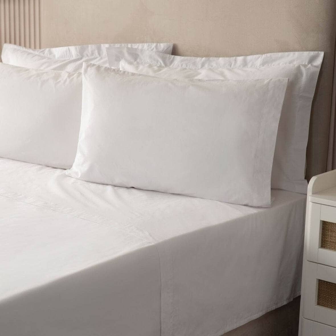 Homeware  -  Easycare 200 Count Duvet Cover - White  - 