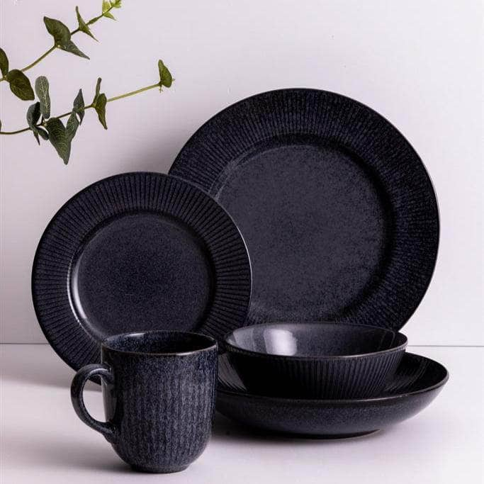 Kitchenware  -  Reactive Linear Black Dinner Plate - 27cm  -  60011764