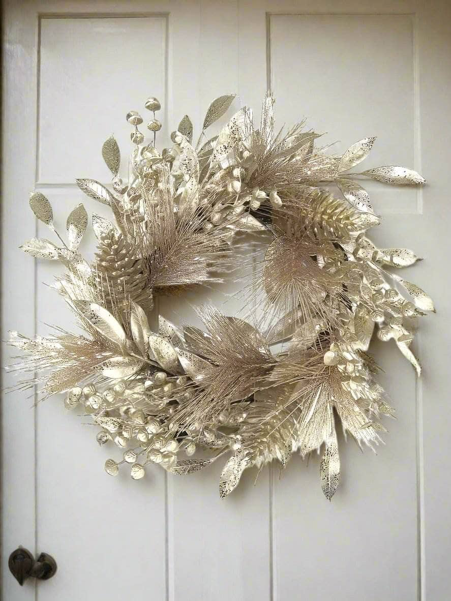 Christmas  -  Champagne Modern Metallic Wreath - 50cm  -  60012245