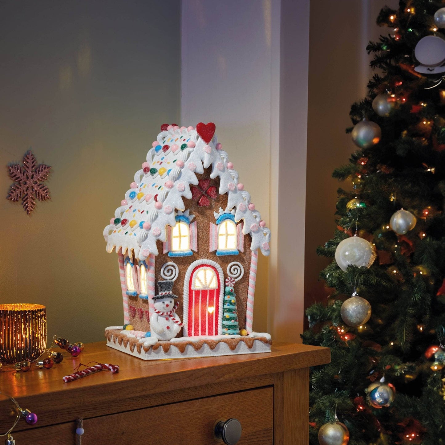 Christmas  -  Gingerbread Frosty Candy Lodge - 26cm  -  60012375