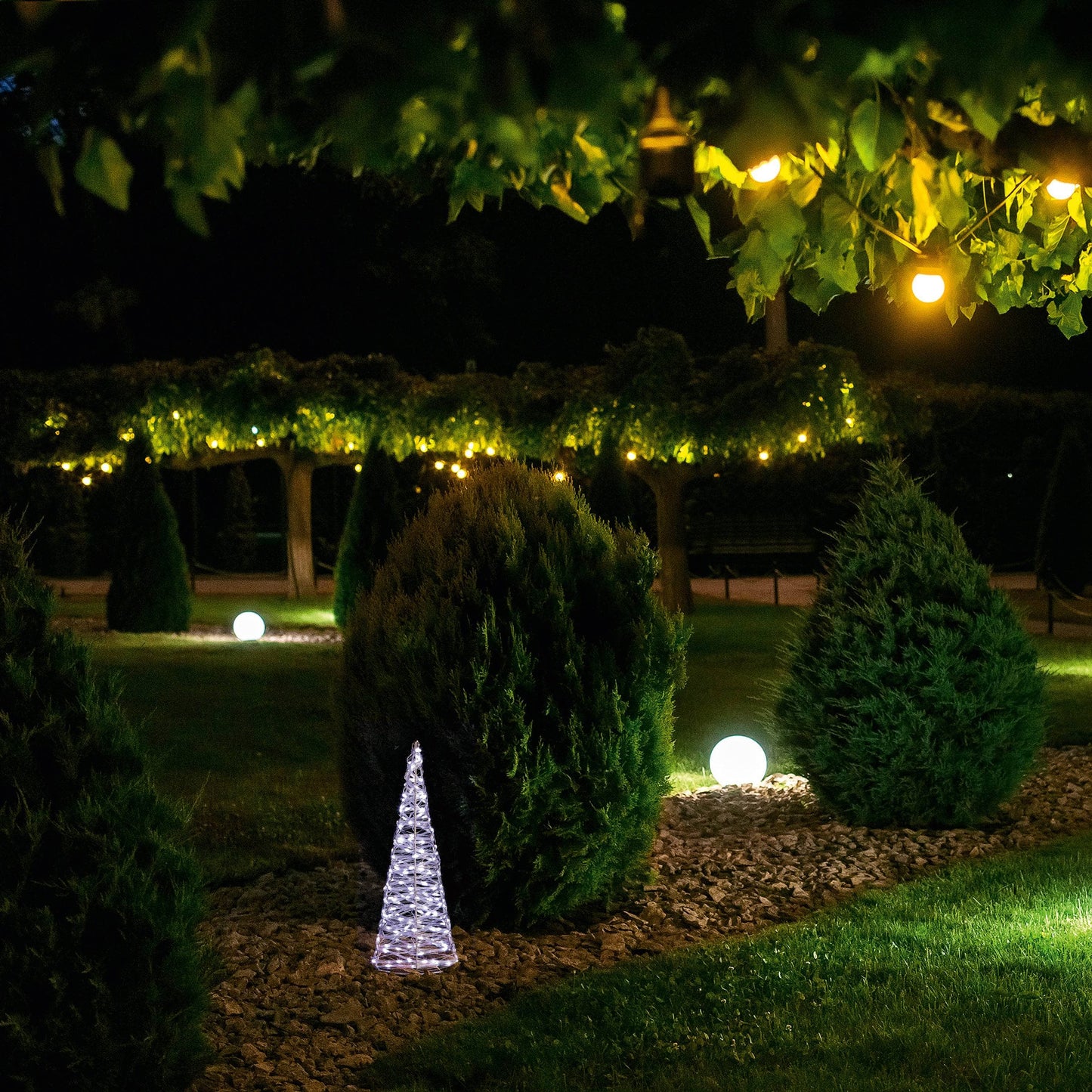 Christmas  -  Set of 3 Silver Christmas Cones With 900 White LEDs  -  60012411