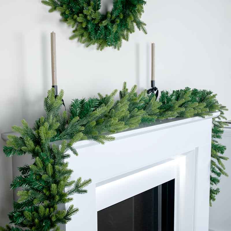 Christmas  -  Green  Garland - 2.7M  -  60012415