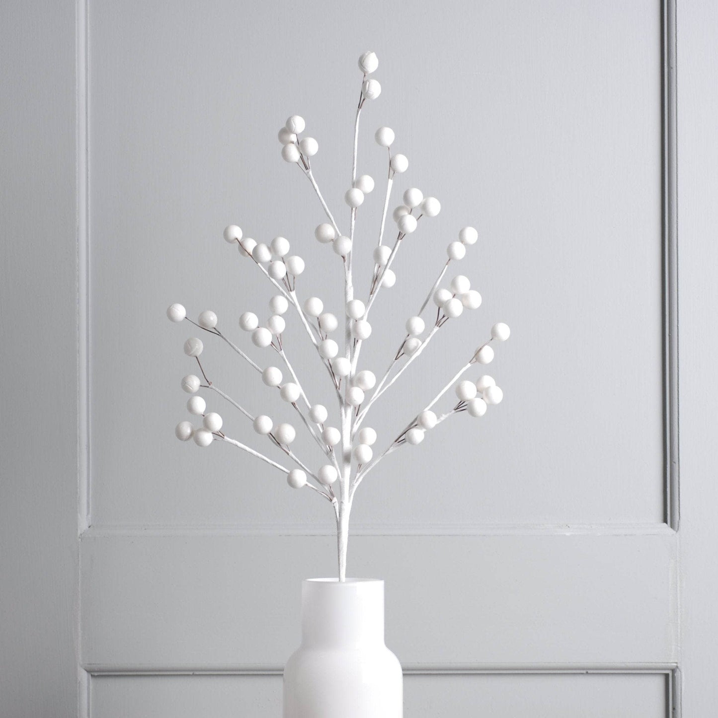 Christmas  -  White Berry Spray - 56cm  -  60012183