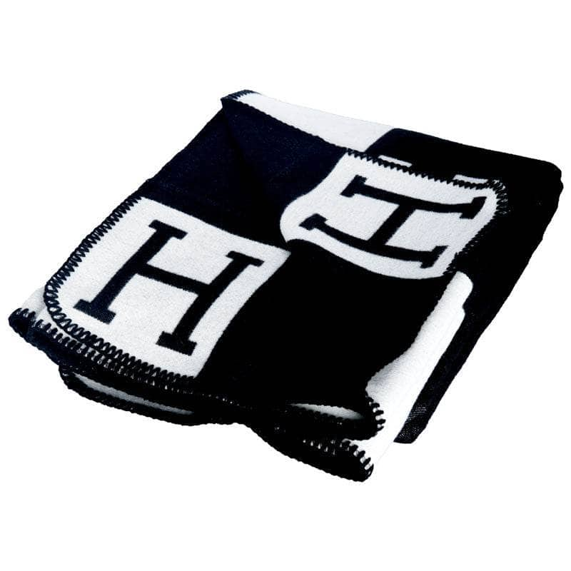 Homeware  -  Letter H Throw - Black  -  60007736