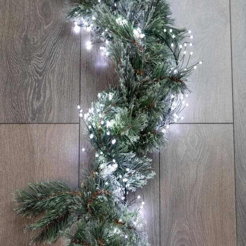 Christmas  -  430 White Ultrabright Garland LED Lights - 2.7m  -  60000974