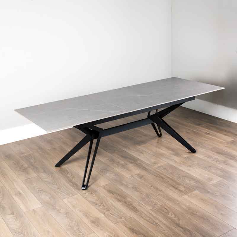 Chalus extendable on sale dining table